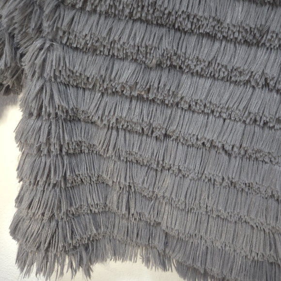 Fantastic Fawn Shaggy Small Gray Faux Fur Jacket Full Tassels Long Sleeves - Picture 10 of 15